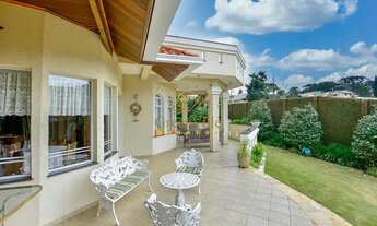 Imagem: Barigui, Casa Neoclássica, poço elevador