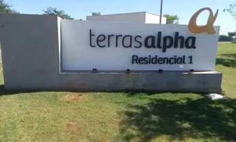 Imagem 5: Lote no Terras Alpha 1 , próximo à entrada do condomínio e do lado do clube!