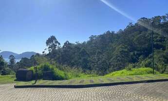 Imagem: Terreno de 1700m² no bairro Cacupé