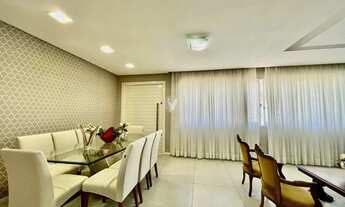 Imagem 2: Ampla casa central reformada e com piscina!