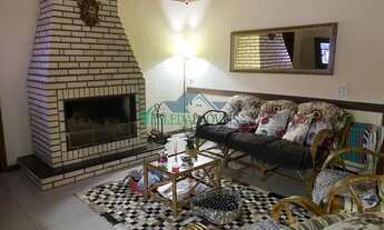 Imagem 4: Velleda oferece lindo sítio com 3 dormitórios, piscina e galpão em Águas Claras!