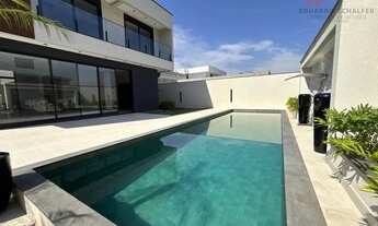 Imagem 6: Imóvel para venda possui 413 metros quadrados com 5 quartos em Centro - Camboriú - SC