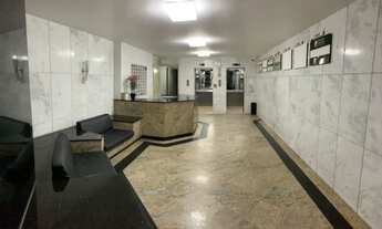 Imagem 2: Sala comercial com 80 m², reformada, no centro da cidade, localizada no Edifício Centro Em