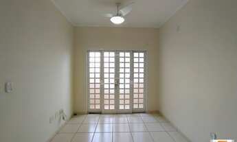 Imagem 3: Apartamento (tipo - padrao) 2 dormitórios/suite, cozinha planejada, em condomínio fechado