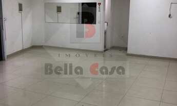 Imagem: Loja ao lado do Metro Vila Prudente