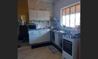 Imagem 5: Casa para venda com 138 metros quadrados com 4 quartos em Jardim Mesquita - Jacareí - SP