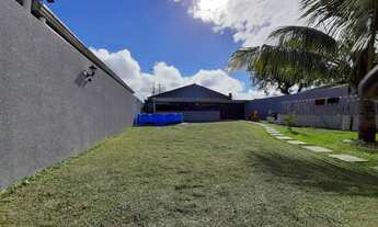 Imagem 1: Casa para venda possui 218 metros quadrados com 4 quartos em Bosque do Embu - Embu das Art