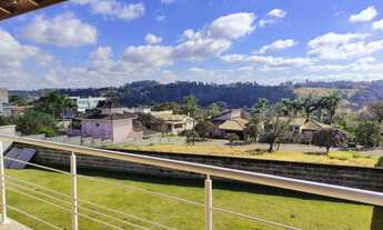 Imagem 2: Casa com vista para a serra no condomínio Quartier Les Residence