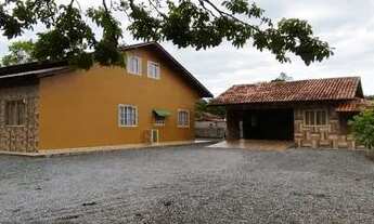 Imagem: Casa no Bairro Porto em São João do Itaperiú