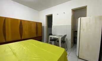 Imagem 2: Kitnet Aldeota Quarto com aluguel por R$700 /mês