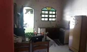 Imagem 2: Casa a venda na praia com 2 dormitórios, lado praia. Itanhaém/P