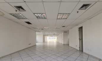 Imagem 2: Andar Inteiro Ao Lado do Metrô