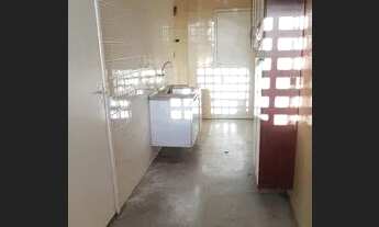 Imagem 4: Aluguel de Apartamento com Dois Quartos, com Dependência, Varanda, Garagem