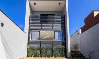 Imagem 4: Sobrado para venda tem 140 m2, com 3 quartos, 2 vagas