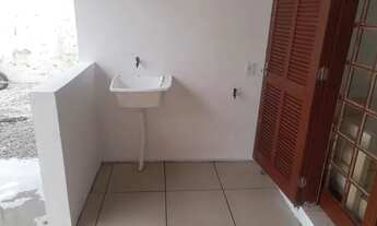 Imagem 4: Kitnet/conjugado para aluguel possui 40 metros quadrados com 1 quarto