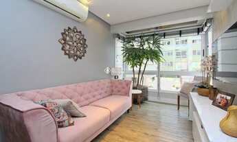 Imagem 2: Apartamento para venda possui 68 metros quadrados com 2 quartos em Petrópolis - Porto Aleg