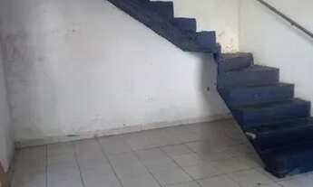 Imagem: Aluga-se uma casa 2 andares