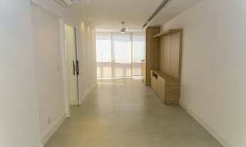 Imagem 2: Apartamento com 2 quartos, 67 m² - venda por R$ 700.000 ou aluguel por R$ 4.650/mês - Barr
