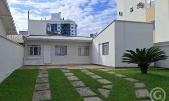 Imagem 4: Residência semimobiliada com amplo terreno em Pagani, Palhoça