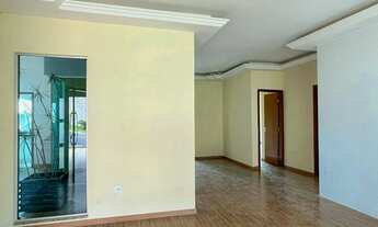 Imagem 3: Uma casa com vista para a mata, privacidade e conforto para venda ou locação