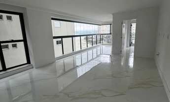 Imagem 5: APARTAMENTO QUADRA MAR EM MEIA PRAIA - ALTO PADRÃO