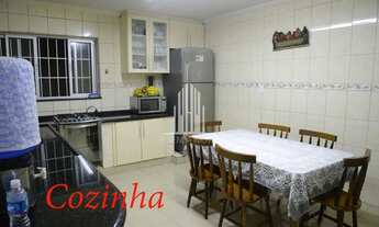 Imagem 7: Casa de luxo à venda na Vila Carrão, São Paulo-SP: 4 quartos, 4 suítes, 2 salas, 6 banheir