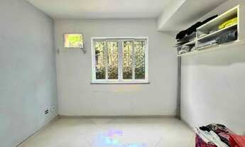 Imagem 6: Casa Tríplex 4 Quartos sendo 2 Suítes - Condomínio Jardins da Taquara