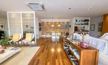 Imagem 2: Imóvel para venda tem 224 metros quadrados com 3 quartos em Barra da Tijuca - Rio de Janei