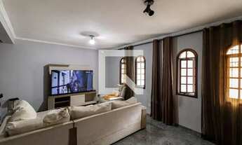 Imagem 2: Casa à Venda - Artur Alvim, 3 Quartos, 250 m2