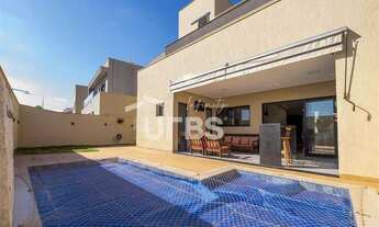 Imagem 3: Sobrado à venda Jardins Capri 246 m² 4 quartos (3 suítes) 4 vagas Alto padrão