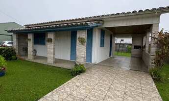 Imagem: Casa de 3 dormitórios no Centro - Balneário