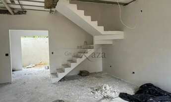 Imagem 2: Casa em Condomínio com 2 Suítes Ao lado do Villa Branca (Residencial Orquídea