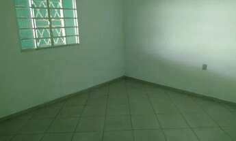 Imagem 4: Casa Bem Localizada e Pronta para Morar