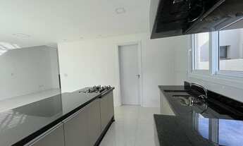 Imagem 5: Raridade em condomínio fechado. Oportunidade única!!