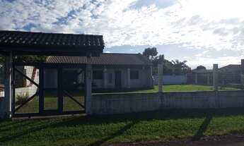 Imagem 2: Casa Com três dormitórios e dois terrenos em Mariluz Imbé - RS