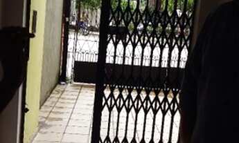 Imagem 2: Vende-se na Senador Lemos em frente aos Correios