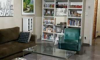 Imagem: AO LADO DO METRO, UMA VAGA