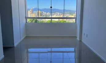 Imagem 4: Apartamento para venda possui 79 metros quadrados com 3 quartos em Barreiros - São José