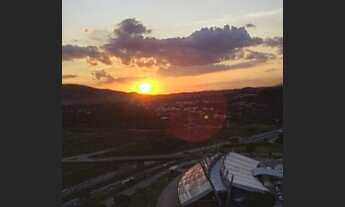 Imagem: Lindo Apartamento com vista para Serra do