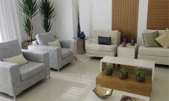 Imagem 7: Apartamento está localizado no bairro Vila Pompéia. Andar alto. Muito aconchegante e areja