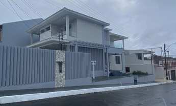 Imagem 4: Casa de condomínio sobrado para aluguel possui 550 metros quadrados com 5 quartos