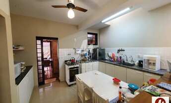 Imagem 5: Casa (térrea na rua) 4 dormitórios/suite, cozinha planejada