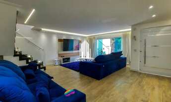 Imagem: Casa à venda com 220m², 3 quartos sendo