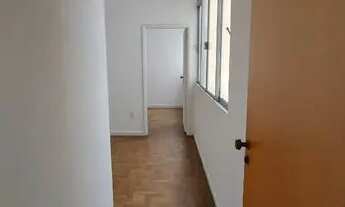 Imagem 3: Conjunto de 2 salas, centro, banheiro, ótima localização e preço. Oportunidade rara