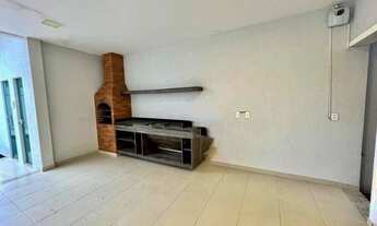 Imagem 6: Casa de condomínio para aluguel e venda possui 270 metros quadrados com 5 quartos