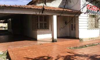 Imagem 7: Ampla casa em amplo terreno