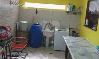 Imagem 7: Sobrado para venda possui 103 m² com 3 quartos e 1 suíte em Boqueirão - Curitiba - PR