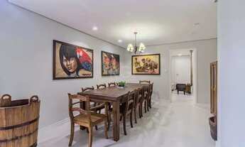 Imagem 7: EXCELENTE CASA COM 3 DORMITÓRIOS, PISCINA E 6 VAGAS DE GARAGEM