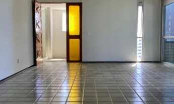 Imagem 3: Piedade 4 quartos, 1 por andar 205M2 Vista Mar, 3800 Tudo