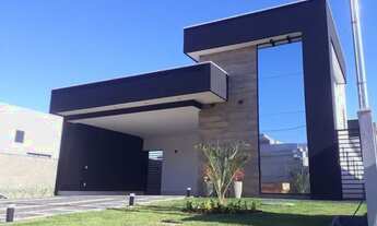 Imagem: Casa de condomínio térrea para venda possui